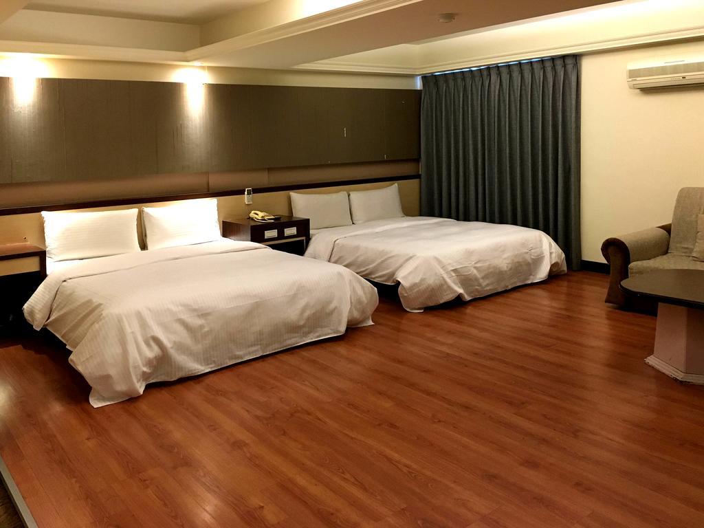 โรงแรมซอว์จุง บิสซิเนส ไถจง ภายนอก รูปภาพ